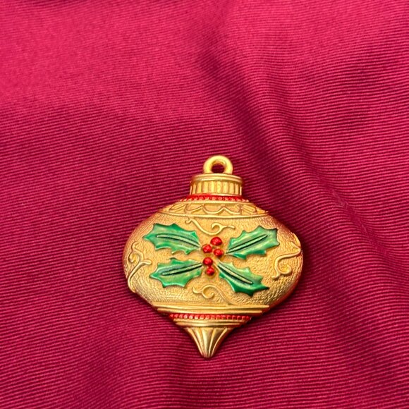 VTG JJ Gold-Tone Christmas Ornament Brooch - Picture 11 of 12
